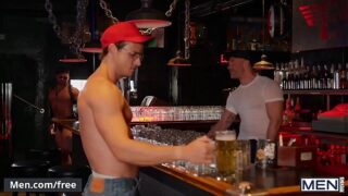 Bar Is Close And (Dirk Caber, Kurtis Wolfe, Nate Grimes, Jaxx Thanatos) Start Fucking – Men.com